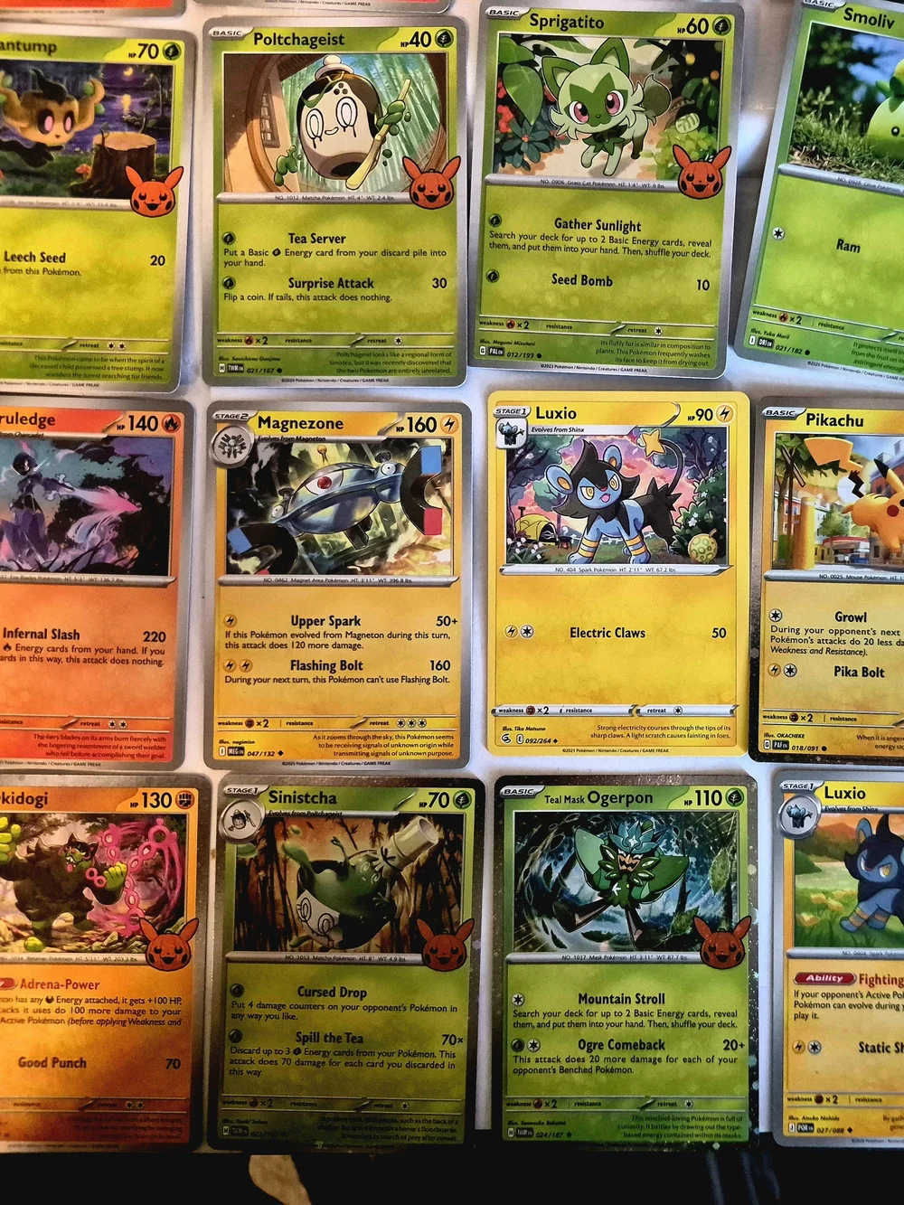 Pokémon Pokémon TCG Bulk Lot Trick or Trade Cards